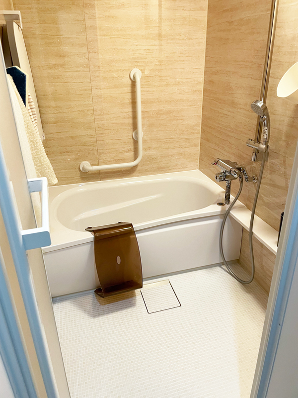 スリムカウンター設置でスペースを有効活用した使い勝手の良い空間に　世田谷区S様邸